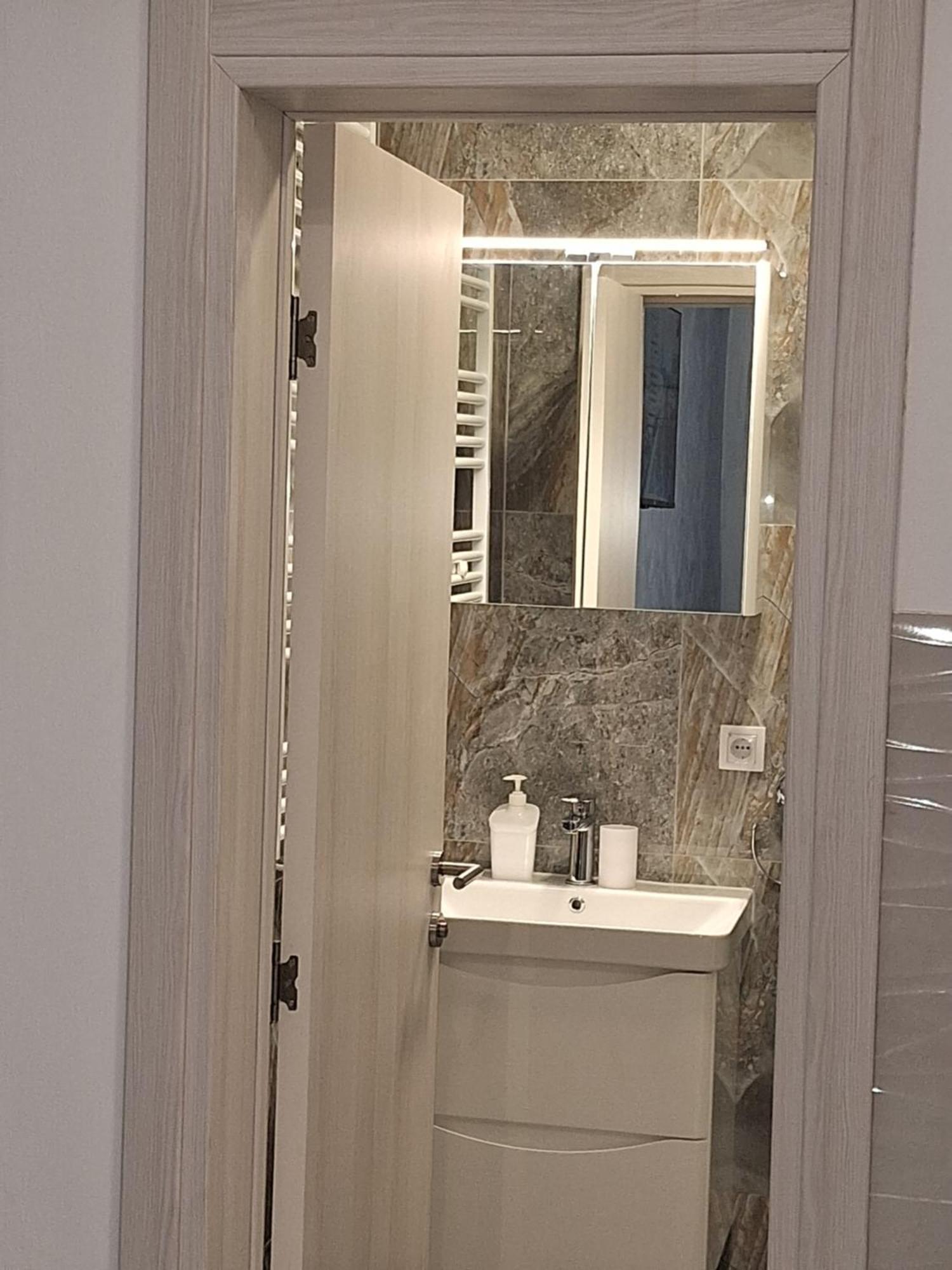 Apartmani Slado Trebin Oda fotoğraf