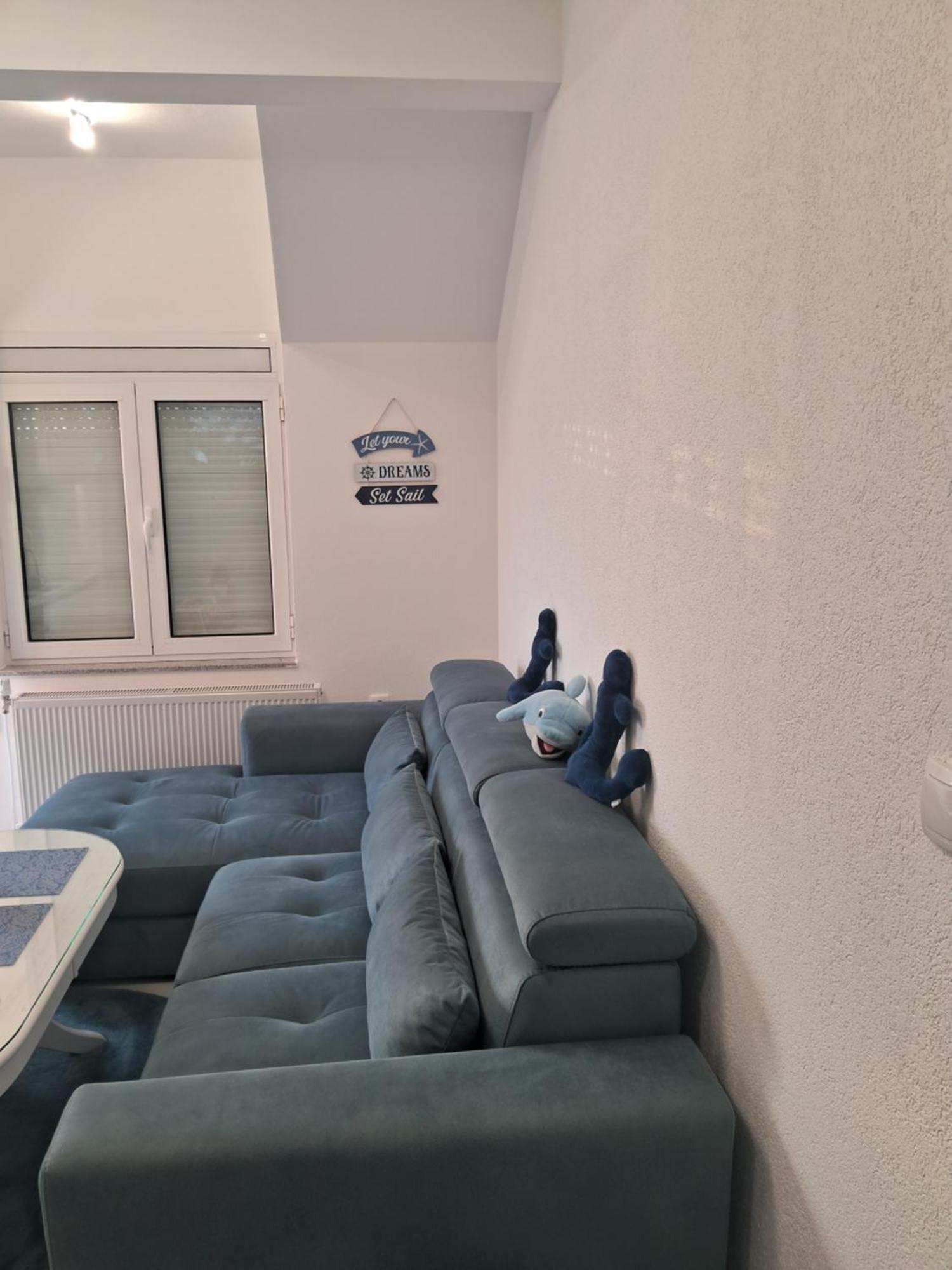 Apartmani Slado Trebin Oda fotoğraf