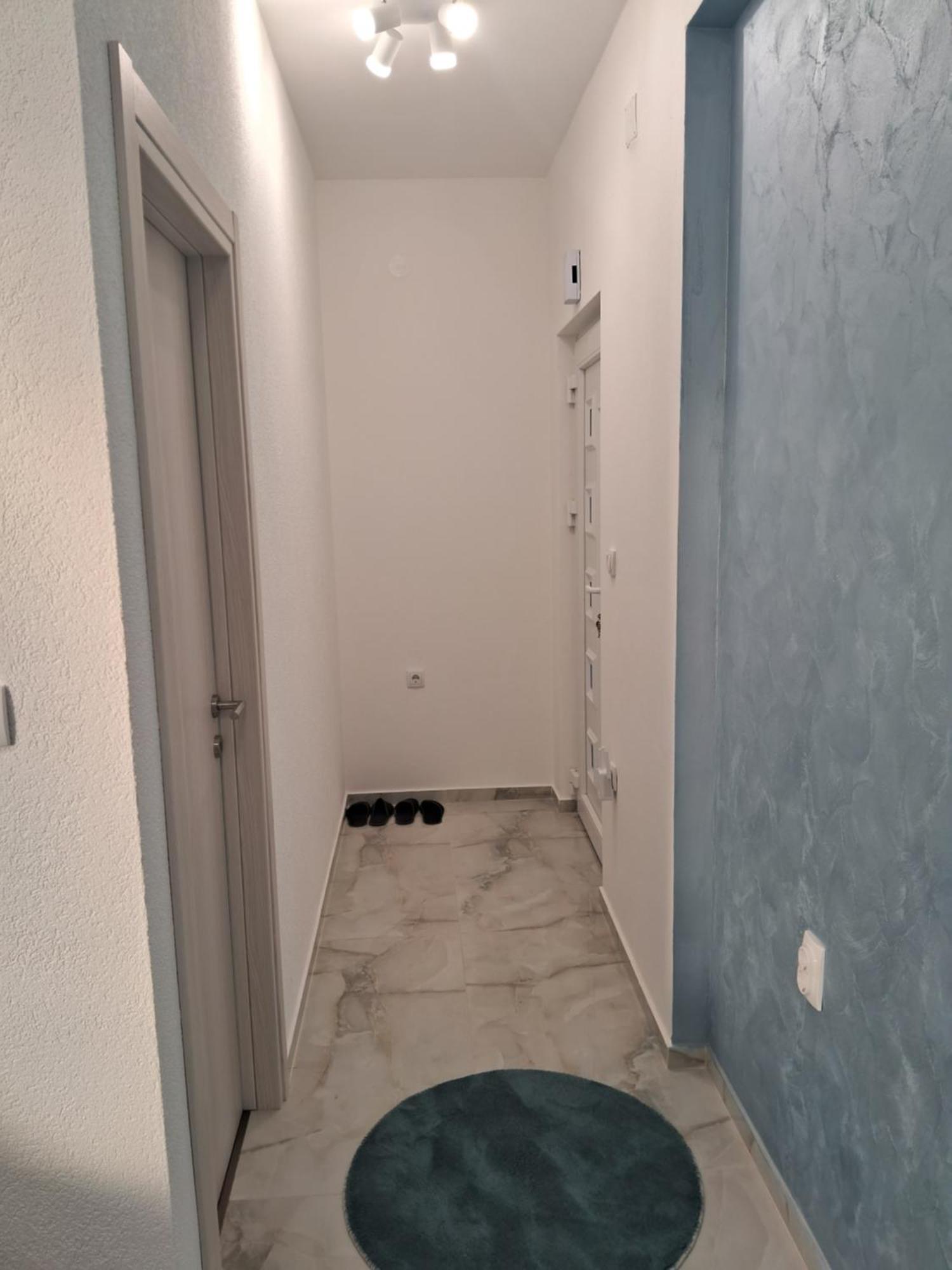 Apartmani Slado Trebin Oda fotoğraf