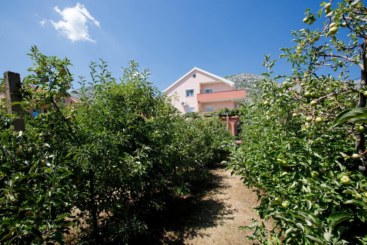 Apartmani Slado Trebin Dış mekan fotoğraf